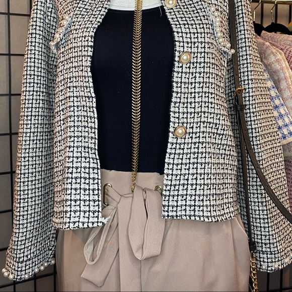 Blazer - Picture 2 of 2